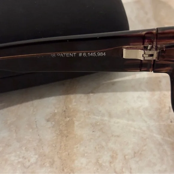 Maui Jim Lava Flow MJ250-10B sunglasses